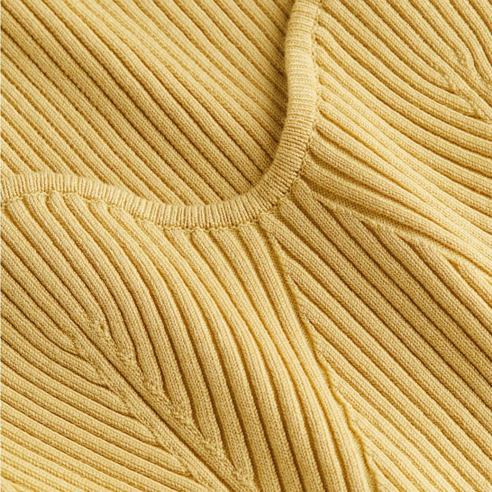 H&M Ribbed Sweetheart Neck Top Size L - Picture 2 of 5